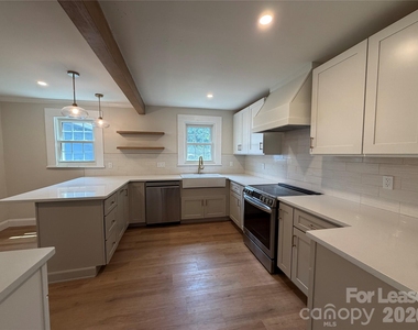 4318 Raney Way - Photo Thumbnail 5