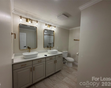 4318 Raney Way - Photo Thumbnail 18