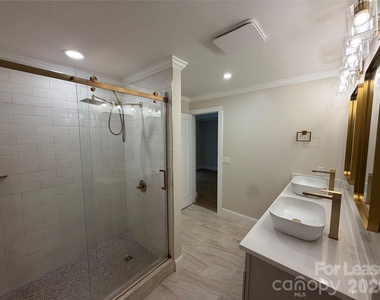 4318 Raney Way - Photo Thumbnail 19