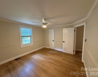 4318 Raney Way - Photo Thumbnail 13