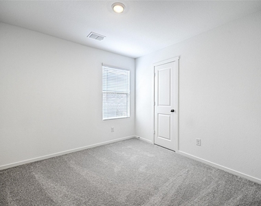 1617 Verdin Drive - Photo Thumbnail 7
