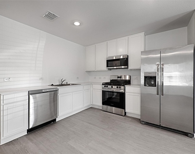 1617 Verdin Drive - Photo Thumbnail 5