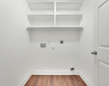 12618 Red Hawk Drive - Photo Thumbnail 30
