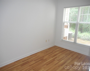 12057 Copper Mountain Boulevard - Photo Thumbnail 17