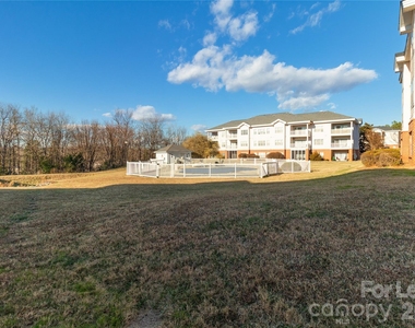 9047 Meadow Vista Road - Photo Thumbnail 30