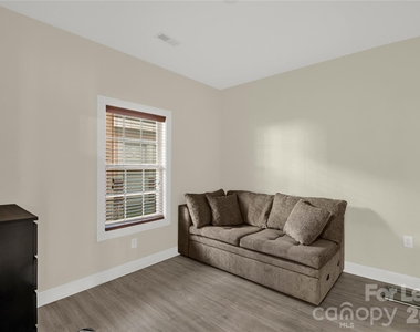 9047 Meadow Vista Road - Photo Thumbnail 19