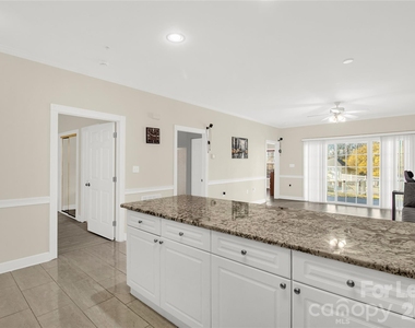 9047 Meadow Vista Road - Photo Thumbnail 6