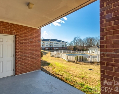 9047 Meadow Vista Road - Photo Thumbnail 25