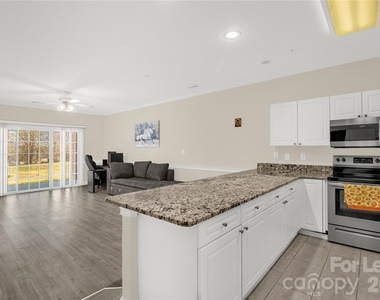 9047 Meadow Vista Road - Photo Thumbnail 5