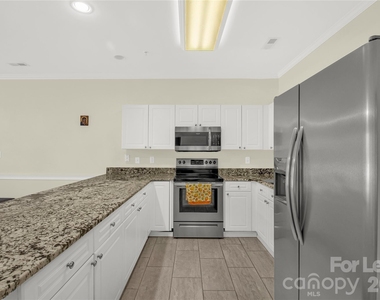 9047 Meadow Vista Road - Photo Thumbnail 10
