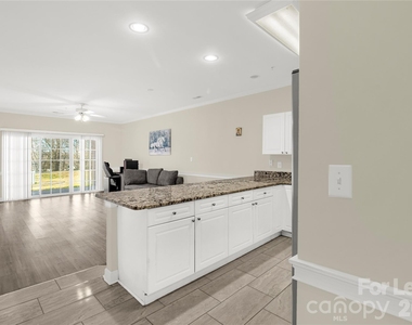9047 Meadow Vista Road - Photo Thumbnail 4