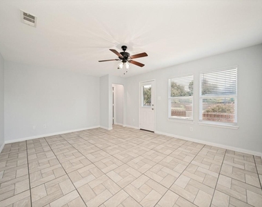 2524 Navasota Drive - Photo Thumbnail 7