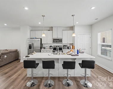 9330 Mallard Mills Drive - Photo Thumbnail 11