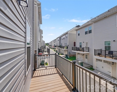 9330 Mallard Mills Drive - Photo Thumbnail 4