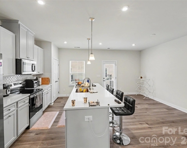 9330 Mallard Mills Drive - Photo Thumbnail 10