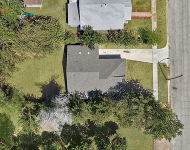 1415 E Jefferson Avenue - Photo Thumbnail 1