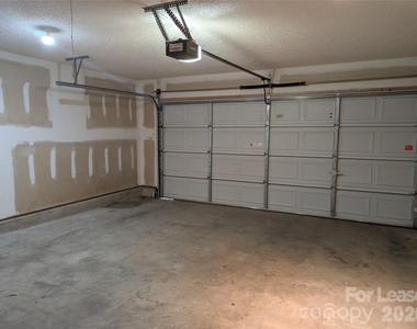 2151 Wexford Way - Photo Thumbnail 18
