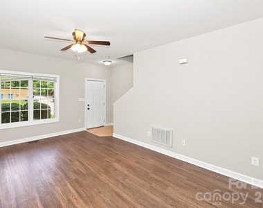 3996 Kimberly Place - Photo Thumbnail 3