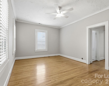2112 Crescent Avenue - Photo Thumbnail 8