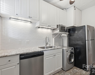 2112 Crescent Avenue - Photo Thumbnail 14