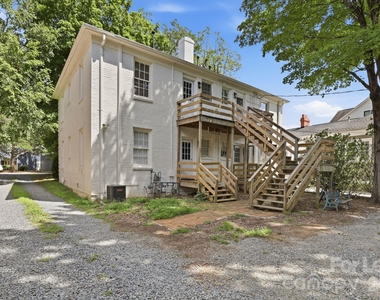 2112 Crescent Avenue - Photo Thumbnail 20