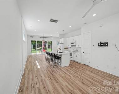 1521 Walton Road - Photo Thumbnail 11