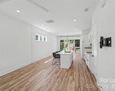 1521 Walton Road - Photo Thumbnail 9