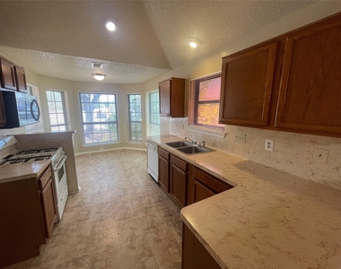 1319 Glencliff Court - Photo Thumbnail 4