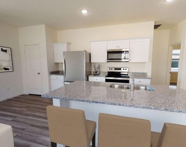 2005 Meadow Park Drive - Photo Thumbnail 2