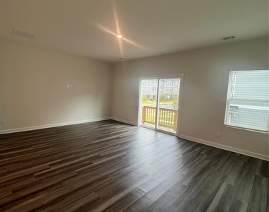 2514 Arbor Loop Drive - Photo Thumbnail 18