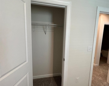 2514 Arbor Loop Drive - Photo Thumbnail 30