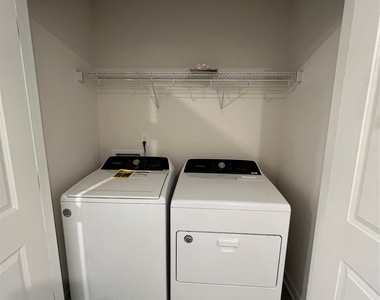 2514 Arbor Loop Drive - Photo Thumbnail 34