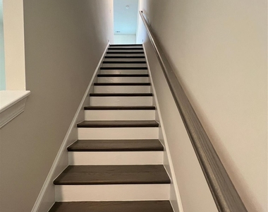 2514 Arbor Loop Drive - Photo Thumbnail 9