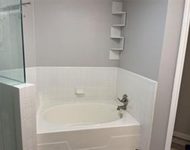 1214 Broken Arrow Trail - Photo Thumbnail 17