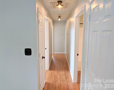322 Clover Street - Photo Thumbnail 9