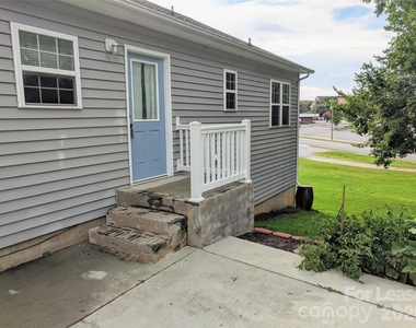 322 Clover Street - Photo Thumbnail 20