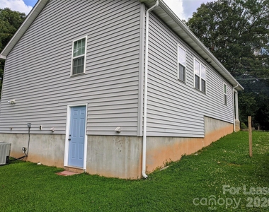 322 Clover Street - Photo Thumbnail 21