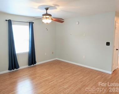 322 Clover Street - Photo Thumbnail 3