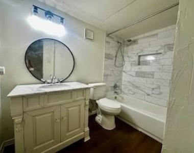 3609 W Northgate Drive - Photo Thumbnail 12