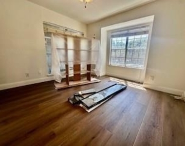3609 W Northgate Drive - Photo Thumbnail 10