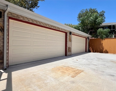 6017 La Vista Drive - Photo Thumbnail 16