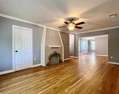 6017 La Vista Drive - Photo Thumbnail 1