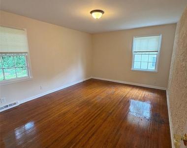 137 Sleepy Hollow Road - Photo Thumbnail 11