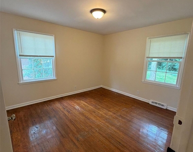 137 Sleepy Hollow Road - Photo Thumbnail 14