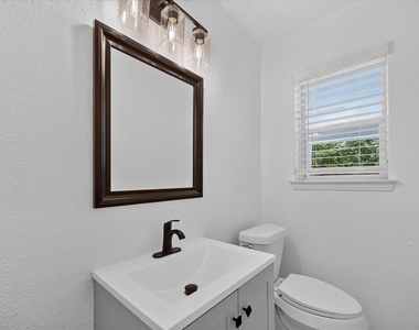 620 Royal Crest Drive - Photo Thumbnail 2