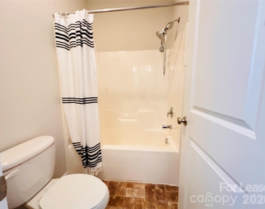 10326 Newbridge Road - Photo Thumbnail 12