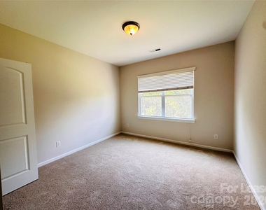 10326 Newbridge Road - Photo Thumbnail 7