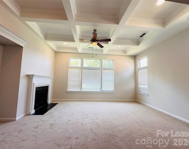 10326 Newbridge Road - Photo Thumbnail 4