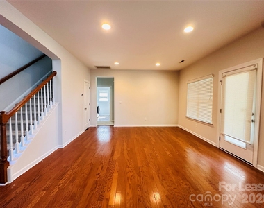10326 Newbridge Road - Photo Thumbnail 2