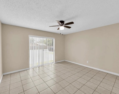3024 Tudor Lane - Photo Thumbnail 14